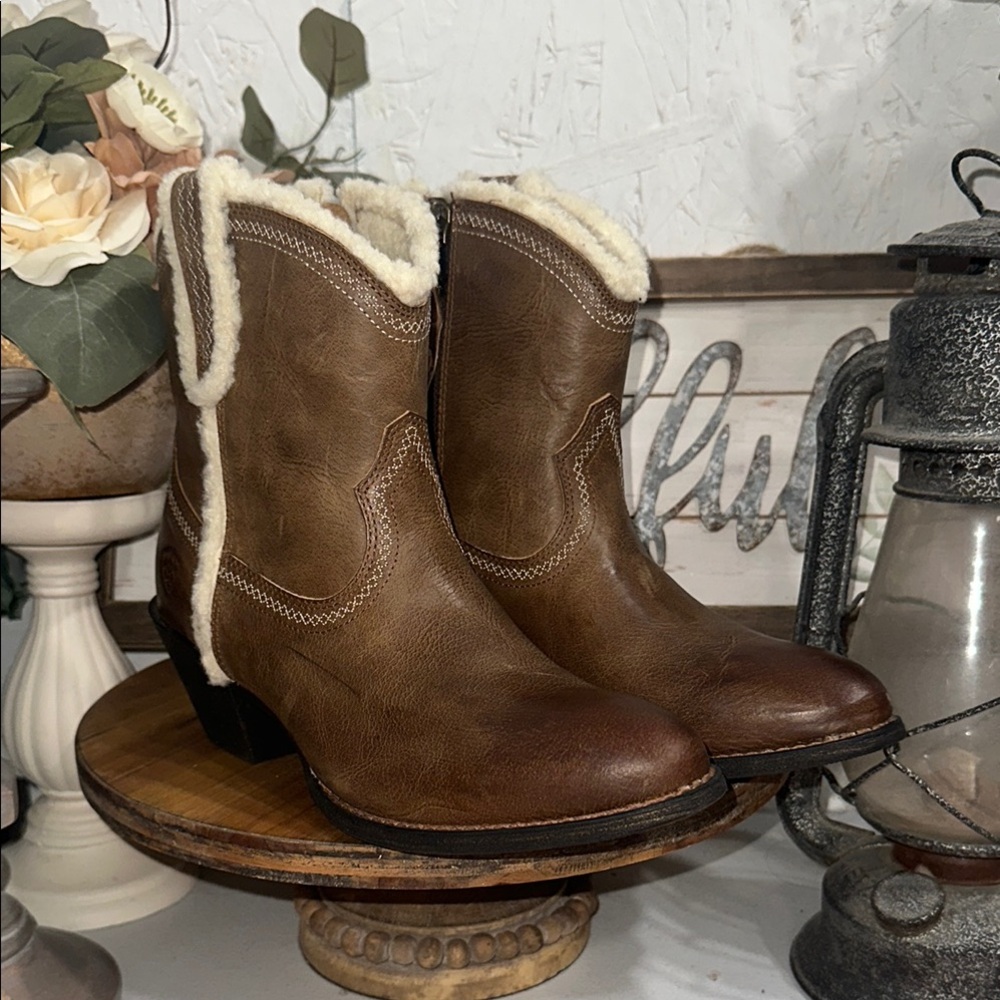 Ariat leather and fleece booties